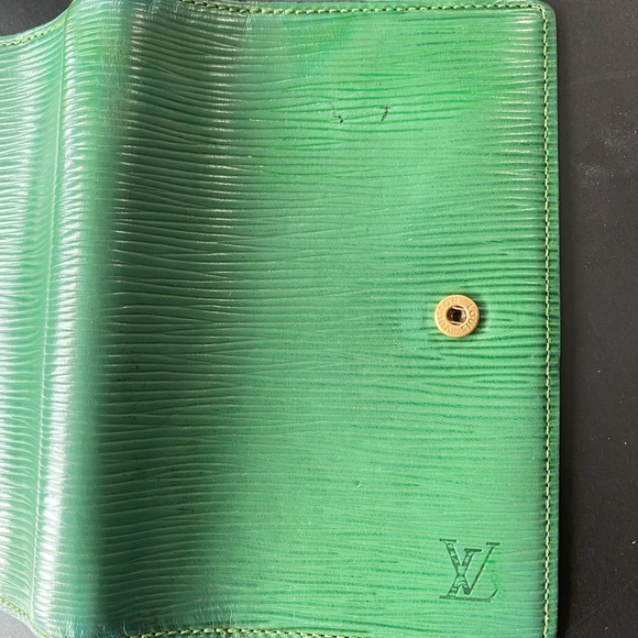 🔺SOLD🔻Louis Vuitton PM Green Epi leather small agenda planner - Picture 2 of 8